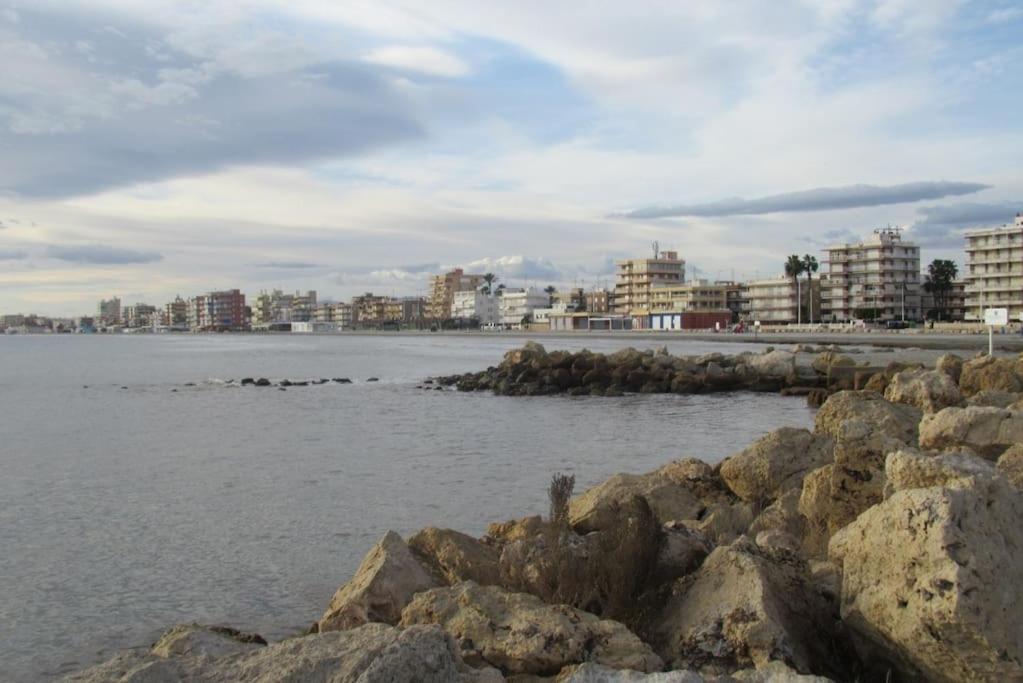 A Dos Pies De Playa Apartamento *